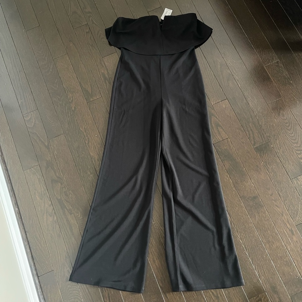 NWT ‘a love like you’ Super flattering strapless stretch jumper NWT